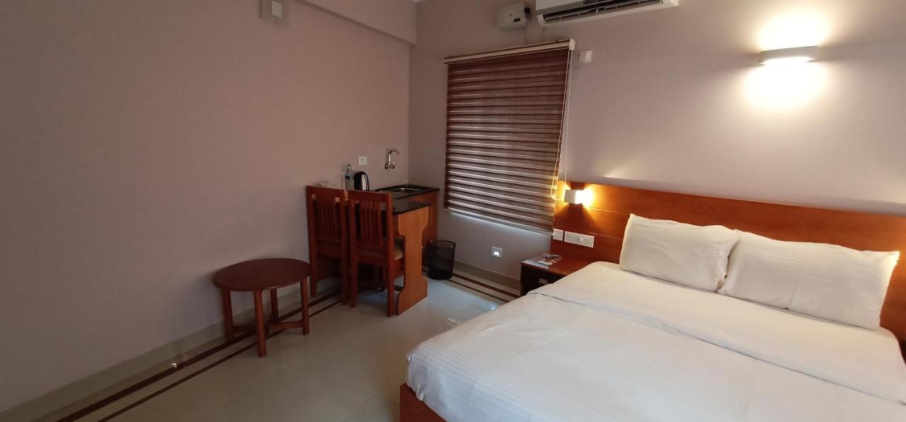 Devanganam Residency Hotell Guruvāyūr Eksteriør bilde